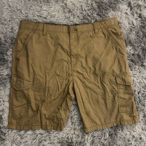 Classic Men's Brown Cargo Shorts